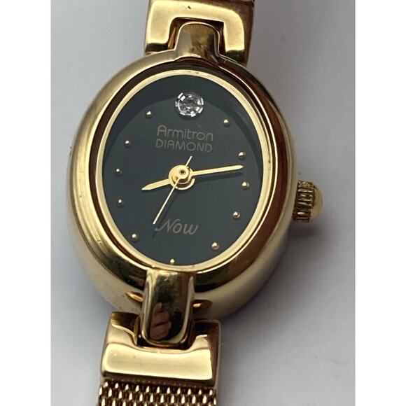 Armitron Diamond Now Women's Quartz Watch 17mm - New Battery -Wrist 6.75 - Picture 3 of 9